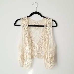 Garage Vintage Sleeveless Lace Vest - M/L